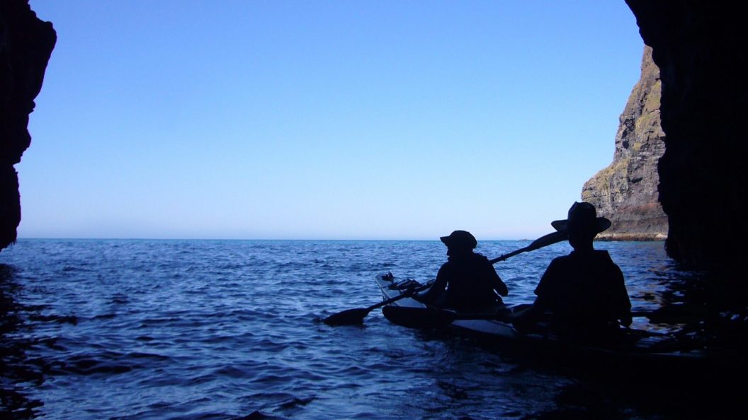 Pohatu marine reserve kayaking